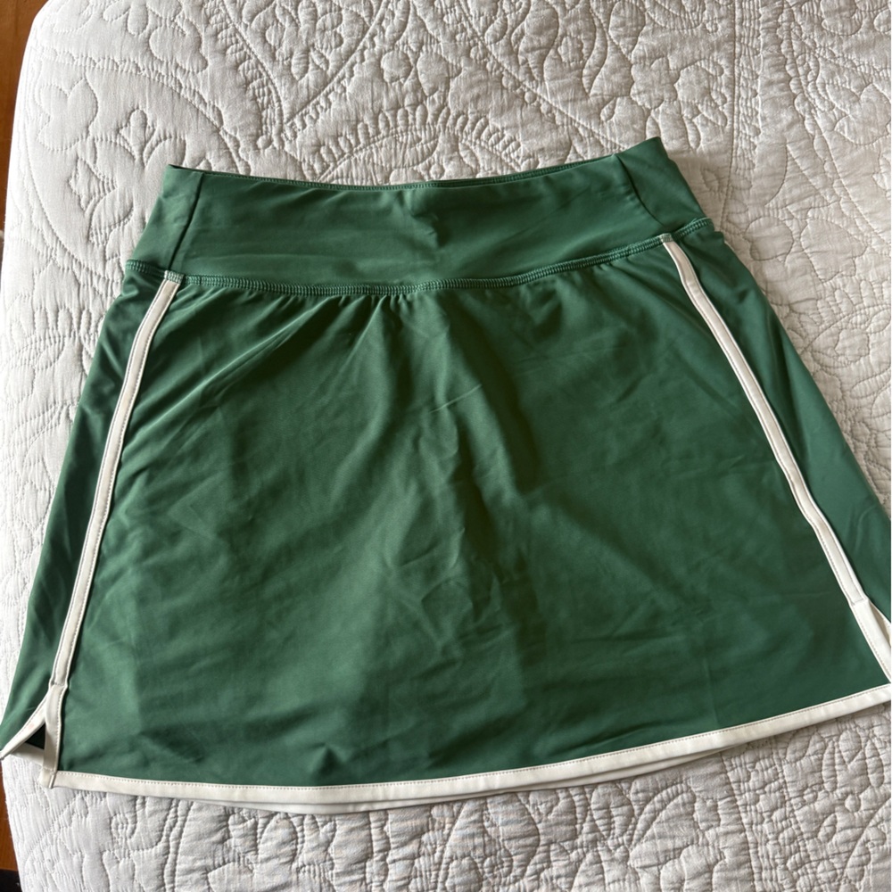 Old Navy Active Green Skort